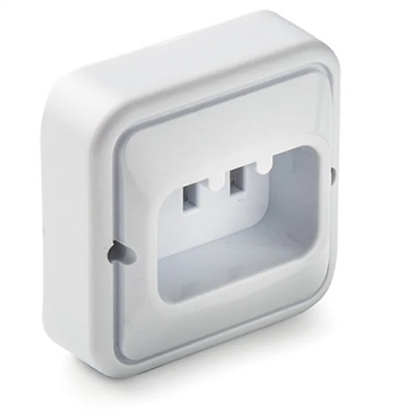 FAMATEL - BASE ENCHUFE EMPOTRAR 25A 250V C/TT BLANCO